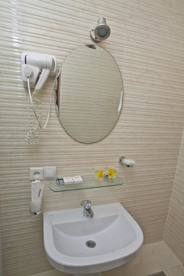 Отель Renion Zyliha Hotel Алматы